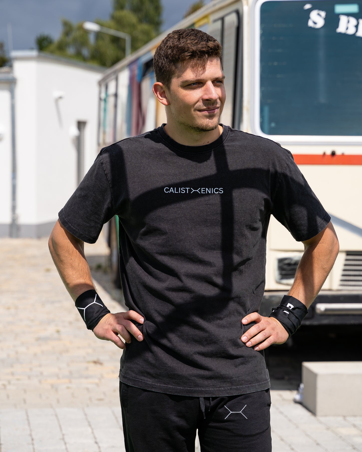 Schwarz
